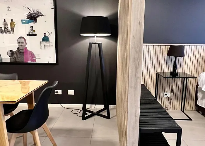 Seaport Apartment Studio Austral 401